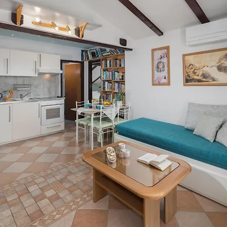 Tina Apartament *