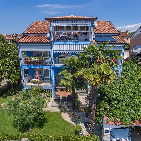 Tina Апартаменты *